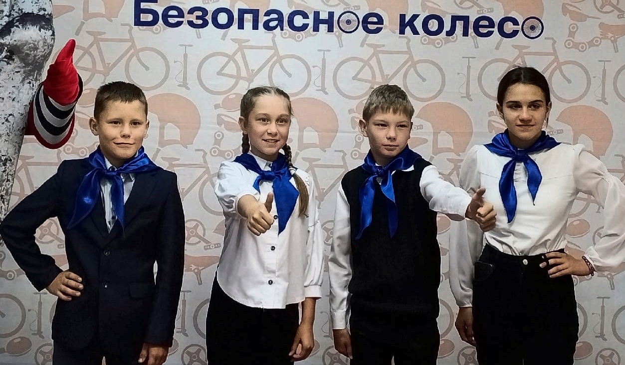 В Кирове прошли областные соревнования юных инспекторов движения «Безопасное колесо».